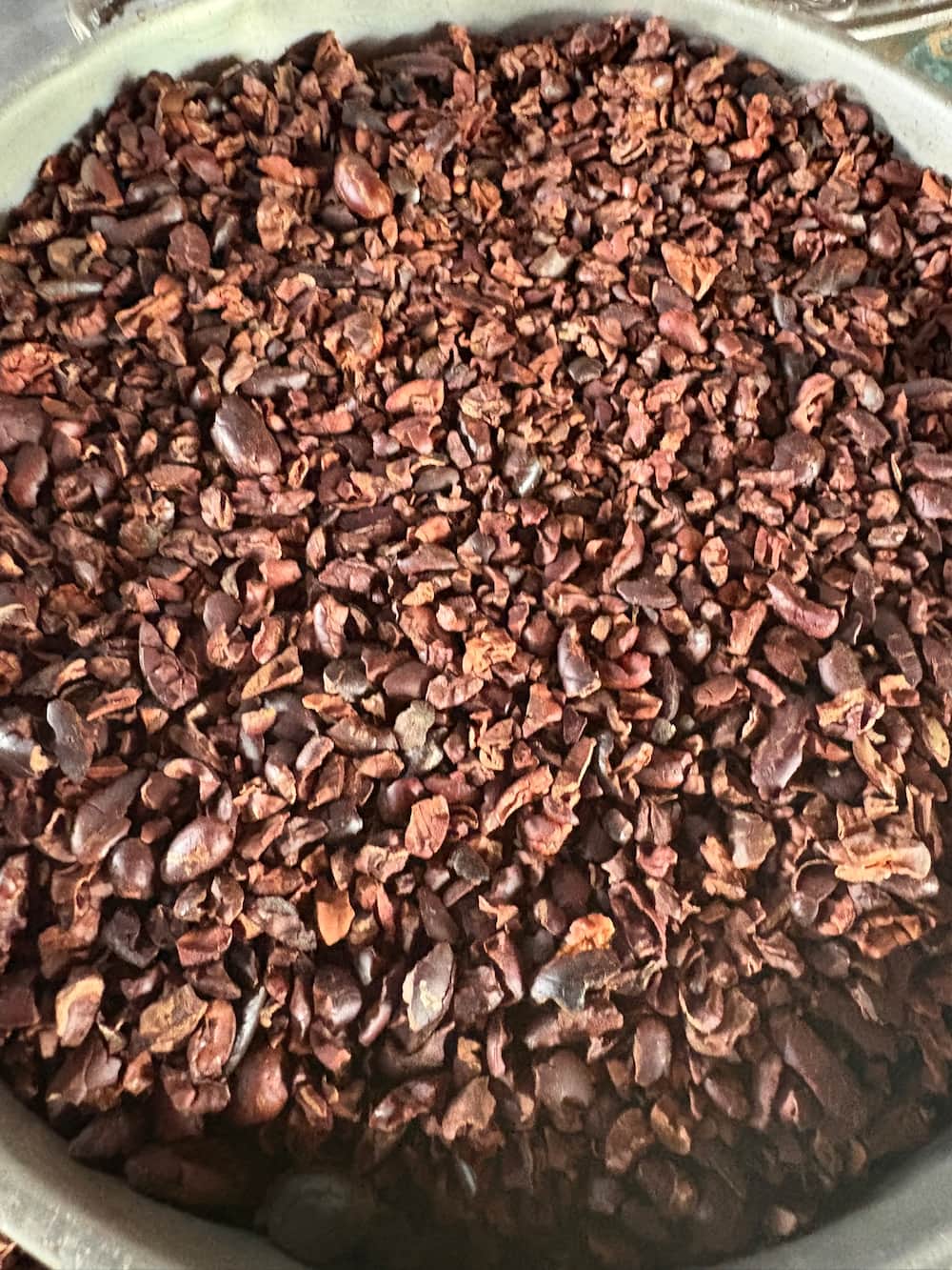 Nibs de cacao en bowl